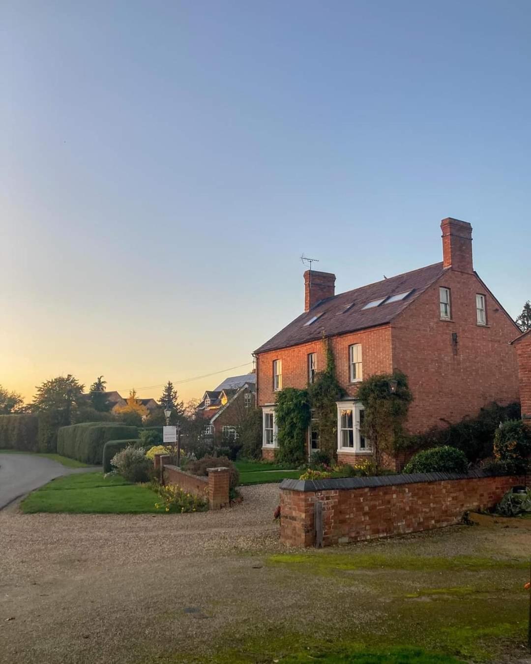 ストラットフォード＝アポン＝エイボン Winton House Bed & Breakfast エクステリア 写真