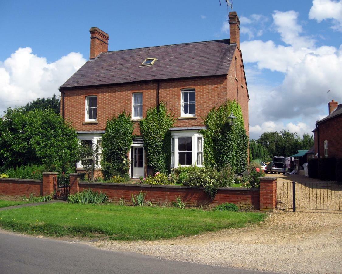 ストラットフォード＝アポン＝エイボン Winton House Bed & Breakfast エクステリア 写真